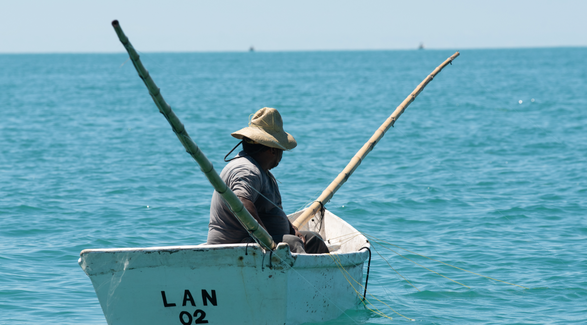 Buscan a dos pescadores en las costas de Yucatán